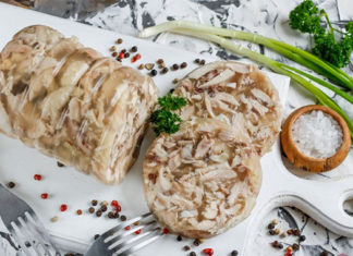 Куриная колбаса в бутылке – 6 рецептов